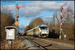 Nachschuss auf den umgebauten IR-Steuerwagen, nun als 60 80 99-94 000 - 9 / Bauart Dienstmz 307 fahrend, eingereiht in ST 92219 von Stuttgart-Bad Cannstatt nach N�rdlingen, aufgenommen am 05.12.07 an