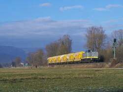 Die 203 507-9 fuhr am 29.Dezember 2007 mit dem Josera auf der Brenzbahn.