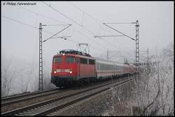 115 327-9 mit PbZ 2411 von Frankfurt (M) Hbf nach M�nchen-Pasing, aufgenommen an der Filsbahn (KBS 750) bei Lonsee.