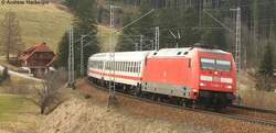 101 072-7 mit dem IC 2005 am km 70,0 15.3.08