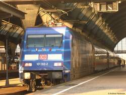 101 102-2 kam �berraschend mit dem IC ** in den Karslruher Hbf eingefahren 25.3.08