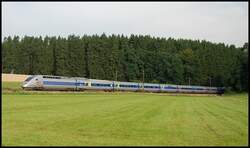 Der TGV-POS ist in Richtung Paris unterwegs.