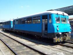 Triebwagen 4205 im Bahnhof Santa Clara am 09.04.2009