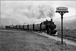 Dampflok 88.103 f�hrt mit einem Nikolausdampfzug von Weizelsdorf nach Ferlach.