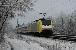 So sehen sie aus, die neuen Italien EC! 189 989 mit EC 85 am 13.12.2009 in Haar.