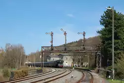 35 1097 mit Reisezug bei der Ausfahrt aus Ro�wein am 18.04.2010 (Bild wurde digital Optimiert)