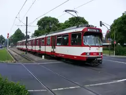 Eine Doppeltraktion aus DUEWAG-GT8SU auf der Hansaallee in D�sseldorf, 30.