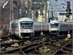 Dichtes IC Steuerwagengedr�nge am 20.11.2010 im Vorfeld des Hauptbahnhofs von K�ln.