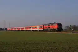 Mein erstes 218er Bild auf der Voreifelbahn.Hier zieht 218 360-6 gerade die RB 11653 von Euskirchen nach Bonn.In K�rze erreicht der Zug den Haltepunkt Kuchenheim.17.02.2011