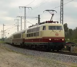 103 184-8 mit TEE-Sonderzug Koblenz-Binz bei der durchfahrt in H�he Rostock Hbf.21.09.2011