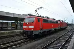111 087 in Hannover HBF mit 143 018 in Schnepp am 31.07.2011