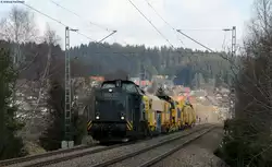 Locon 217 mit dem DBV 74789 (Radolfzell-Darmstadt Hbf)  bei St.Georgen 9.3.12