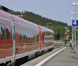 Hf-Signal mit Zs 3 am kurzen Mast; Ausfahrt steht mit Hf 2 f�r BR 612 nach Hannover Hbf, Goslar, 14.05.11