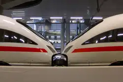 Zwei ICE-T (rechts Tz1101) als ICE von Hamburg nach M�nchen in Berlin Ostbahnhof.