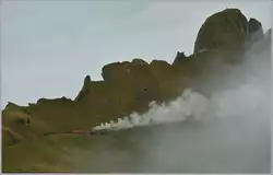 Obwohl die �lgefeuerten Neubaudampfloks weit weniger Rauchen als die Kohlengefeuerten, bot sich der der Bergfaht der Lok 12 doch ein grandioses Schauspiel.