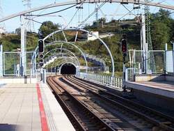 Station Bolueta der Linien 1 und 2, Umsteige-Station zur EuskoTren nach Bermeo und San Sebastian, aufgenommen September 2005.