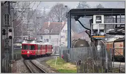 S1 1513 mit Be 4/4 514 zwischen Landquart Ried und Igis.