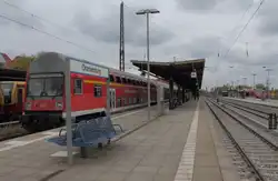 Sch�n, jetzt fahren sie wieder, RE`s und RB`s.