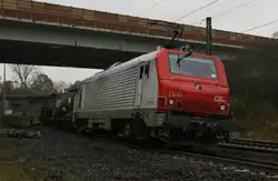 E 37 519 am 14.11.13 Richtung Bebra unterwegs mit einen gemischten G�terzug.