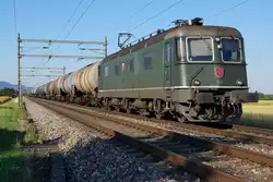 SBB: Kesselwagenzug mit der Re 6/6 11646 