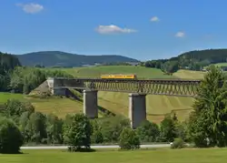 719 045 / 719 046 am 06.08.2015 auf der Ohebrücke bei Regen.
