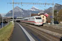 Mit dem Fahrplanwechsel kommen nach einigen Jahren wieder ICE Züge von Hamburg und Frankfurt/M nach Chur.Hier durcheilt ein ICE 
