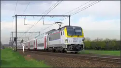 Ein IR Zug der SNCB mit der 1924 als Zuglok kam mir am frühen Abend des 21.April 2016 unweit von Tongeren (B) vor die Linse.