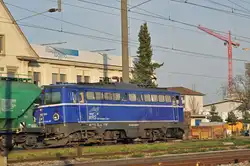 Ex ÖBB Lok 1042 041-0 durchfährt den Bahnhof Pratteln.
