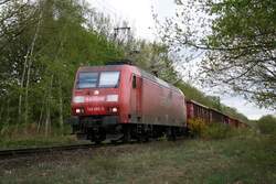 145 005-5 mit einem gemischten G�terzug bei M�nster!