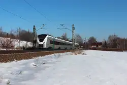 1440 711 fährt am 28.01.2017 als RE 26974 (Dresden Hbf - Hof Hbf) nahe dem Ortsteil  Glauchau Schönbörnchen vorbei.