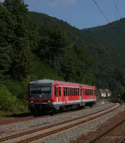 628 403 als RB 38930, Neustadt B�big - Kaiserslautern Hbf, kurz vor seinem Halt in Lambrecht(Pfalz).