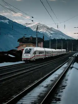 DB 412 234 durchfährt am 10.02.2026 den Bahnhof Pusarnitz.