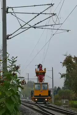 Bauarbeiten zur Elektrifizierung der Bodenseeg�rtelbahn, Streckenabschnitt Friedrichshafen - Lindau.
