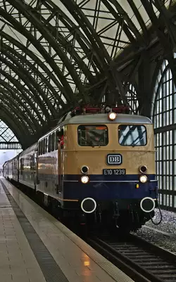 Am 29.03.'12 bekam Dresden, anl�sslich des Dampfloktreffens, Besuch vom Rheingold.