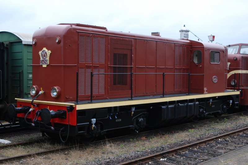 VSM (Veluwsche Stoomtrein Maatschappij) 2459 (ex NS 2459)abgesteld am Bahnhof Beekbergen am 08/08/09.