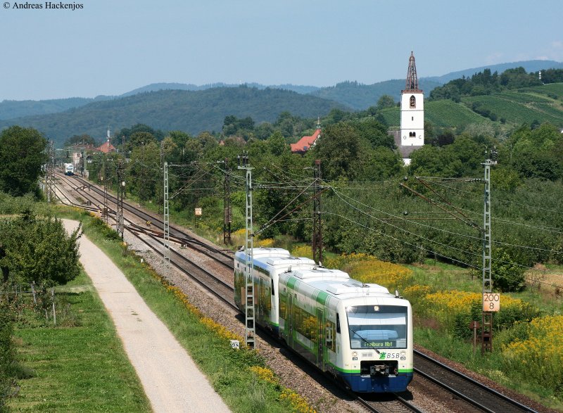 VT 014 und 021 der BSB als BSB88219 (Waldkirch-Freiburg(Breisgau) Hbf) bei Denzlingen 7.8.09