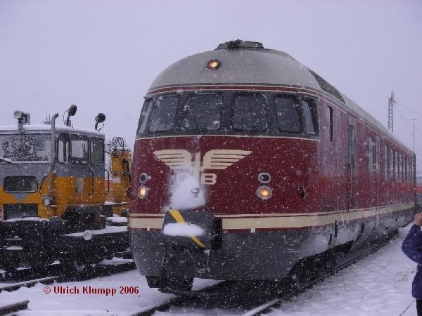VT 08 am 05.03.2006 bei der Ankunft im ICE BW Hamburg Eidelstedt. Sonderfahrt anlsslich des Bahntag zur Fifa WM 2006.