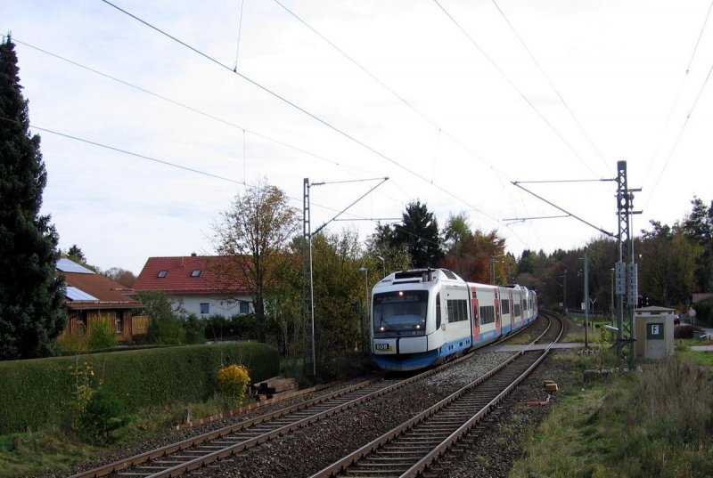 VT 111 der BOB mit 86740 in Deisenhofen (31.10.2006)