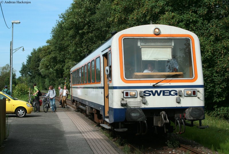 VT 120 der SWEG als SWE70719 (Meckesheim-Aglasterhausen) in Neckarbischofheim Nord 31.7.09
