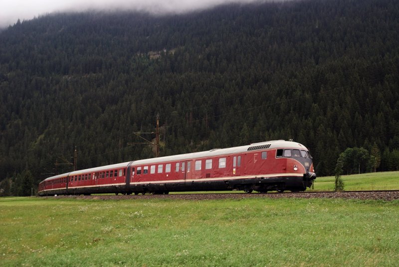 VT 12.5 (612 506 und 507) 'Stuttgarter Rssle' vor Lhn (Tirol) [01.09.2007]