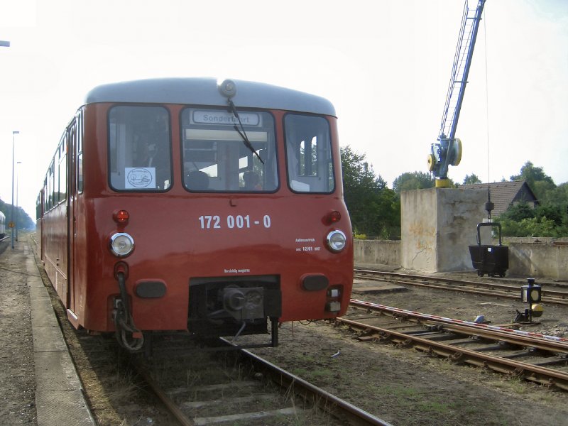 VT 172 in roter Originalfarbe, hier 2005 in Rheinsberg/Mark