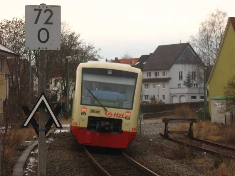 VT 231 verlsst Hfingen als HzL85840 in Richtung Brunlingen am 3.1.08