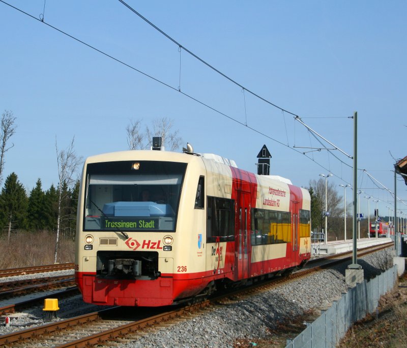 VT 236  Schwarzwald-Baar-Kreis  als HzL 657 (Trossingen Bahnhof-Trossingen Stadt)bei der Abfahrt Trossingen Bahnhof 9.4.09