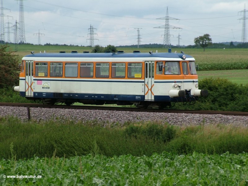 VT 26 der SWEG am 20.08.2008 zwischen H�ffenhardt und Siegelsbach; Strecke Neckarbischofsheim Nord - H�ffenhardt
