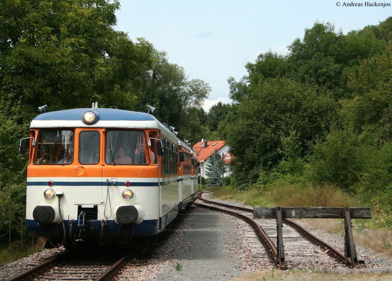 VT 26, VS 142 und VT 9 als SWE 70775 (Neckarbischofsheim Nord-Hffenhardt) in Untergimpern 31.7.09