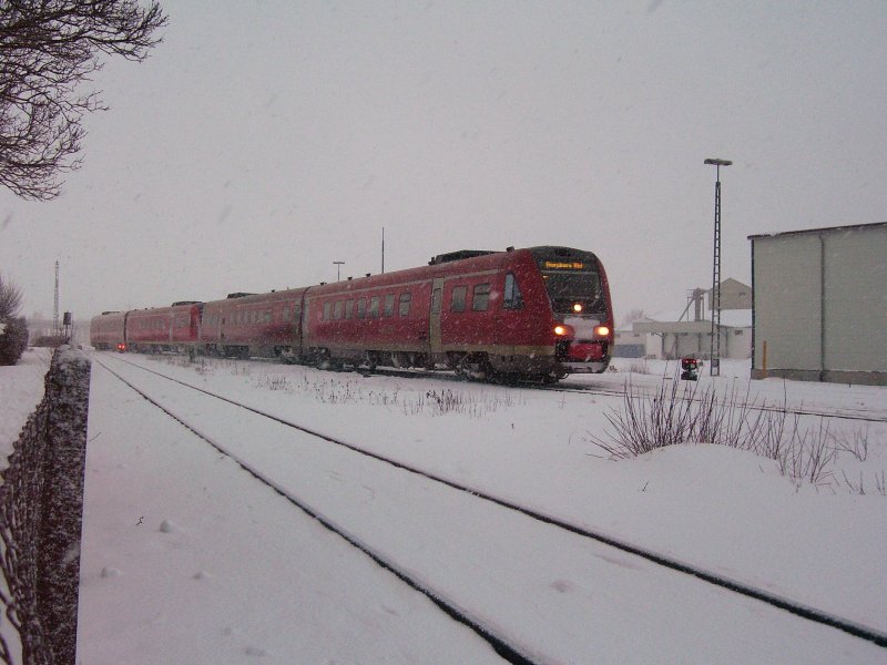 VT 612 f�hrt in Buchloe ein. 17.2.2009