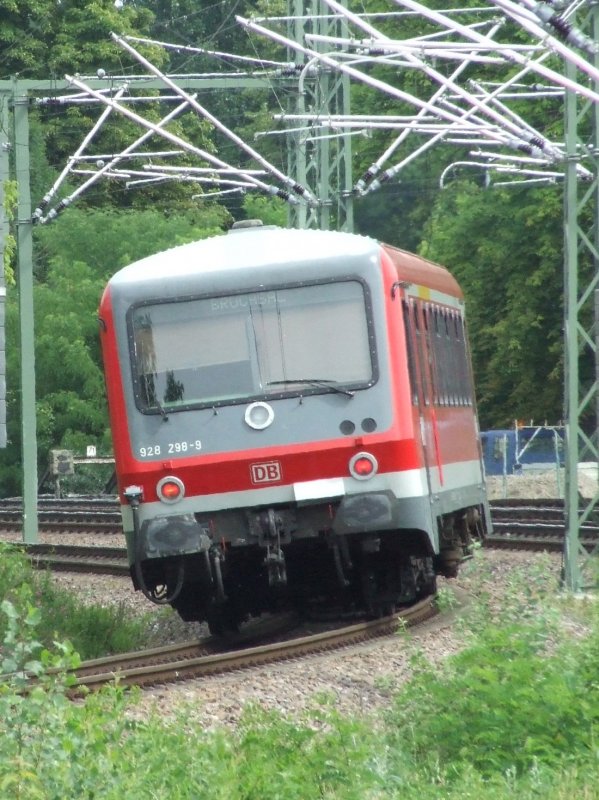 VT 628/928 298 verlsst Germersheim in Richtung Bruchsal. (26.06.2008)