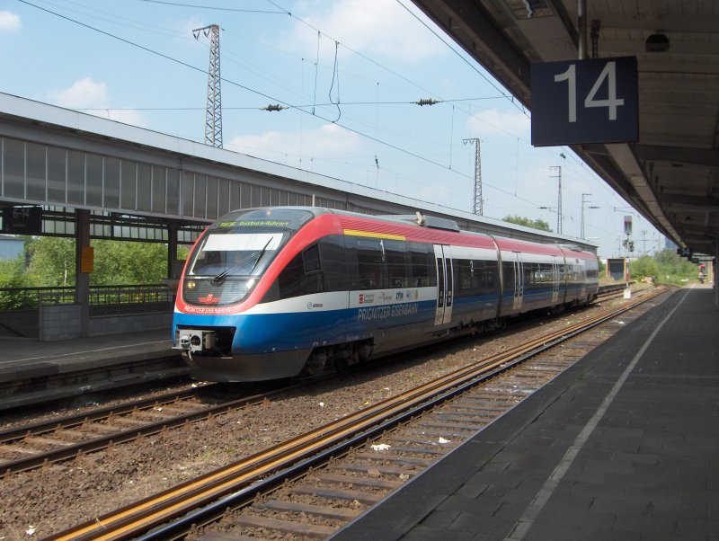VT 643.16 der PEG als RB 36 nach Duisburg Ruhrort steht abfahrbereit in Oberhausen Hbf. 29.6.2009 
