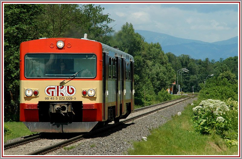VT 70.09 der GKB als R 8557 unterwegs von Graz nach Wies-Eibiswald. Die Aufnahme entstand kurz nach der Haltestelle Oisnitz-St. Josef.