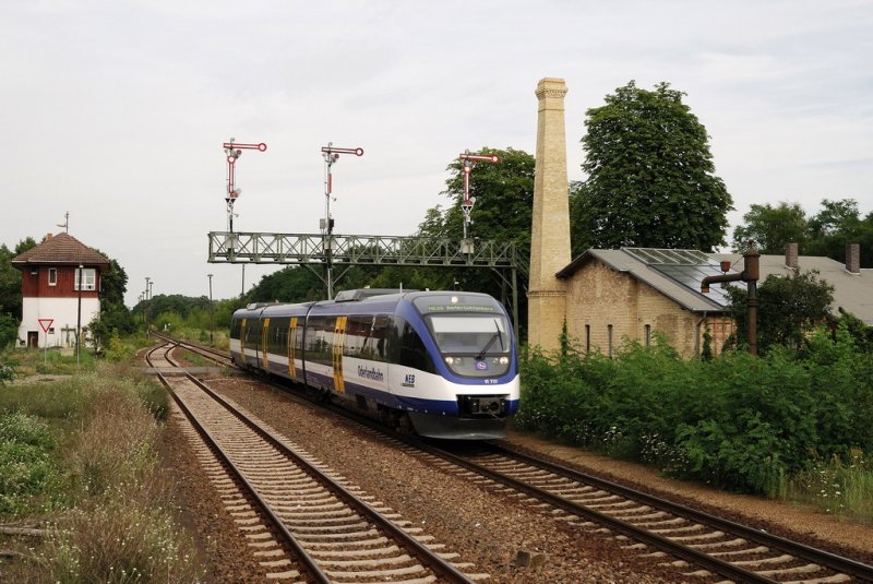 VT 737 der NEB mit NEB 5382 in M�ncheberg (26.07.2007)